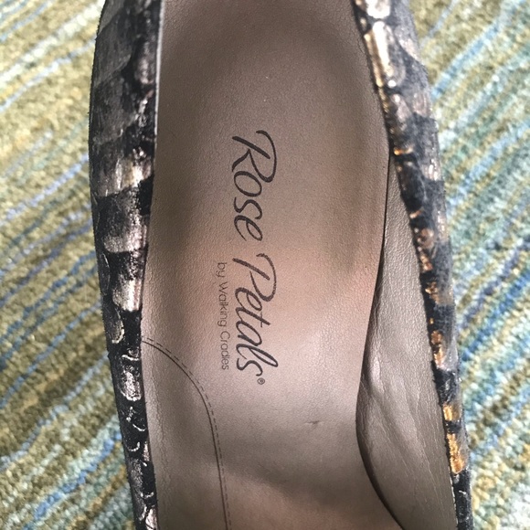 Metallic Snakeskin Heels - Picture 6 of 6